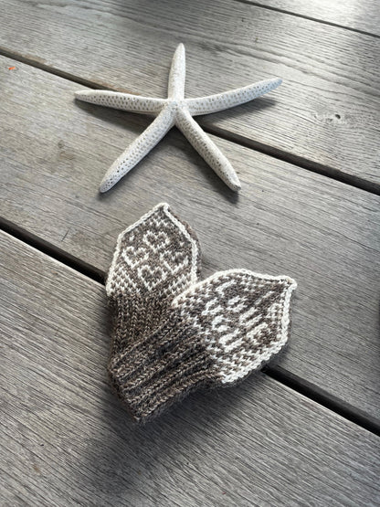 I Love You Heart mittens baby 0-12 months