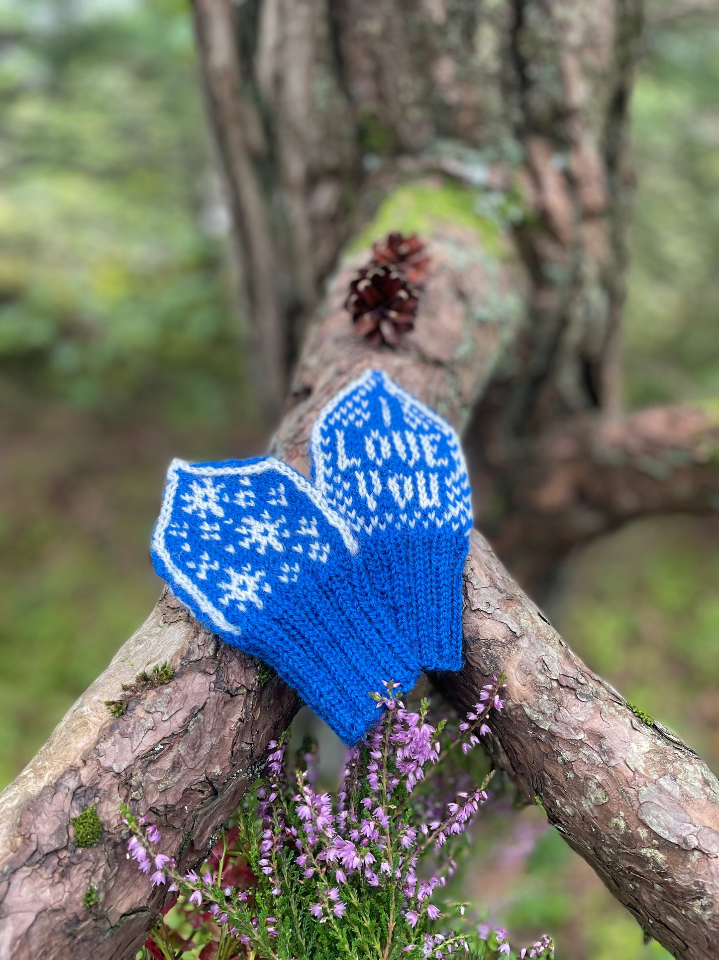 I Love You Snowflake mittens baby 0-12 months