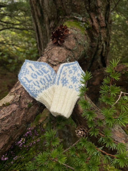 I Love You Snowflake mittens baby 0-12 months