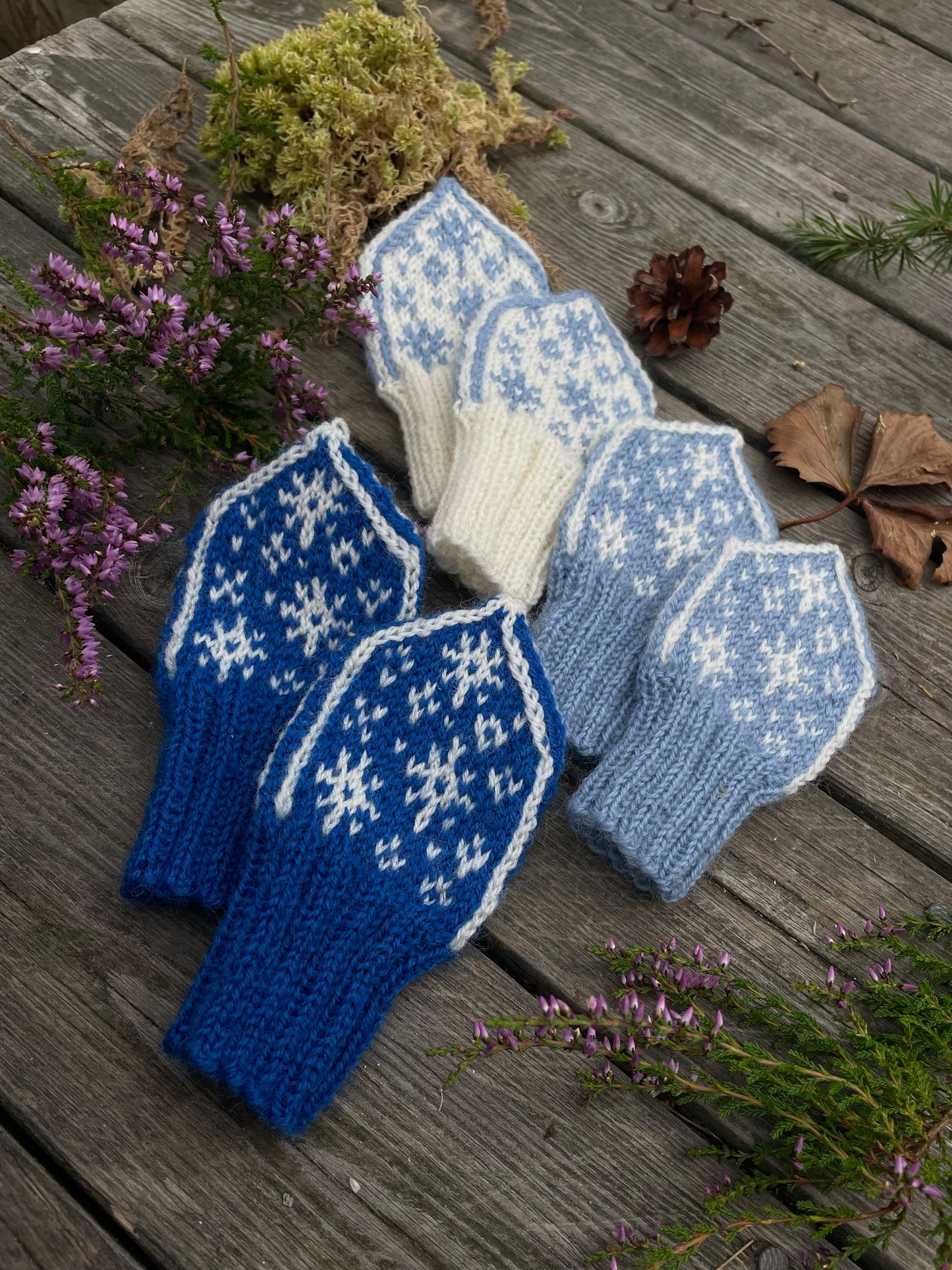 I Love You Snowflake mittens baby 0-12 months