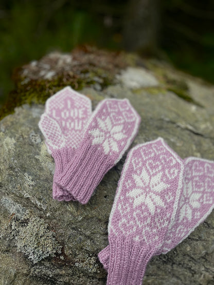 I Love You Heart mittens Kids