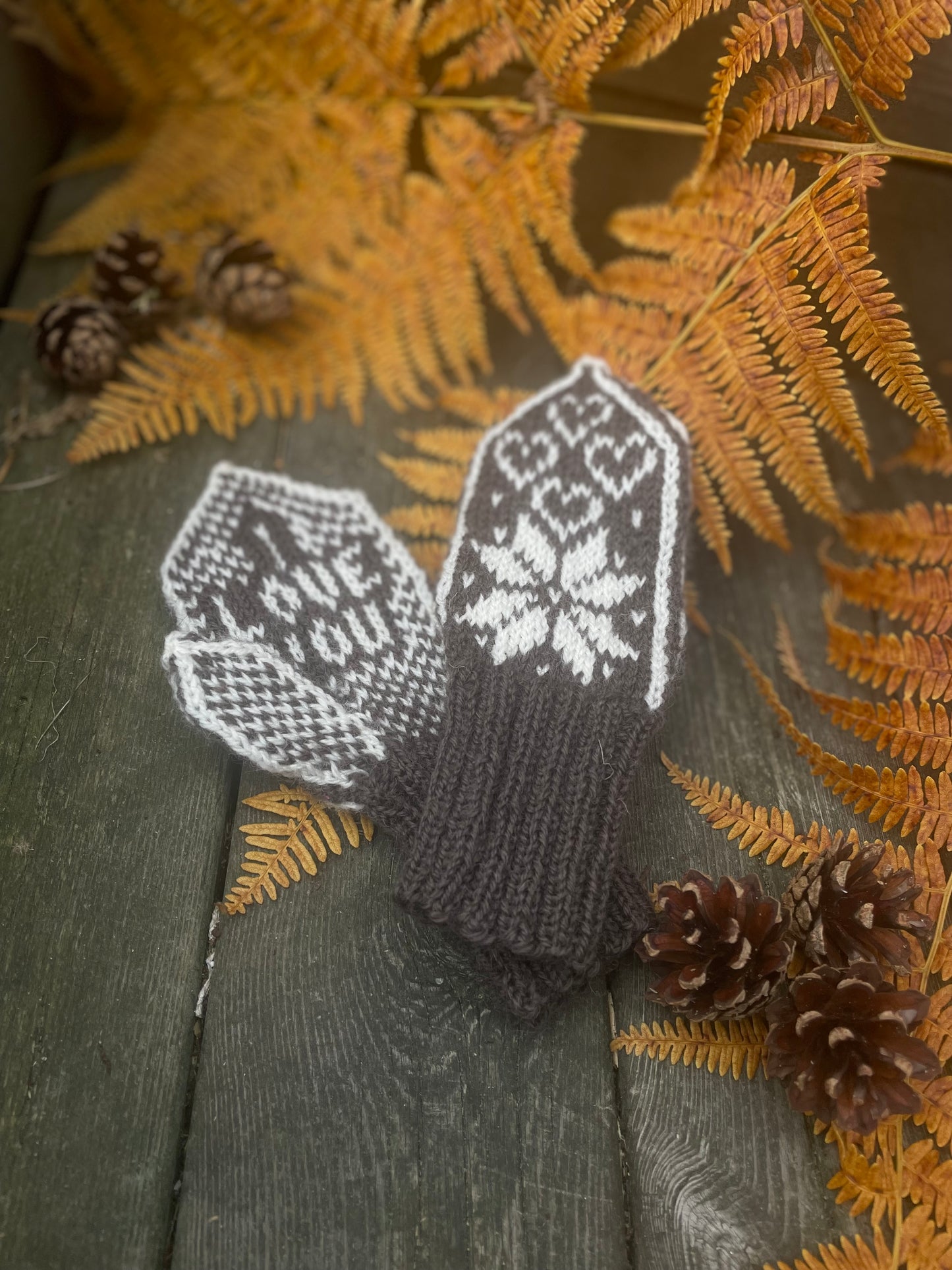 I Love You Heart mittens Kids