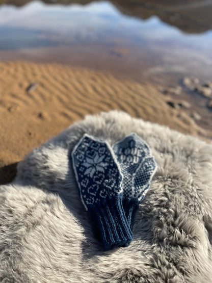 I Love You Heart Mitten Adult