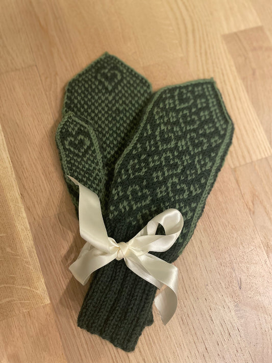 Love is love mittens Adult