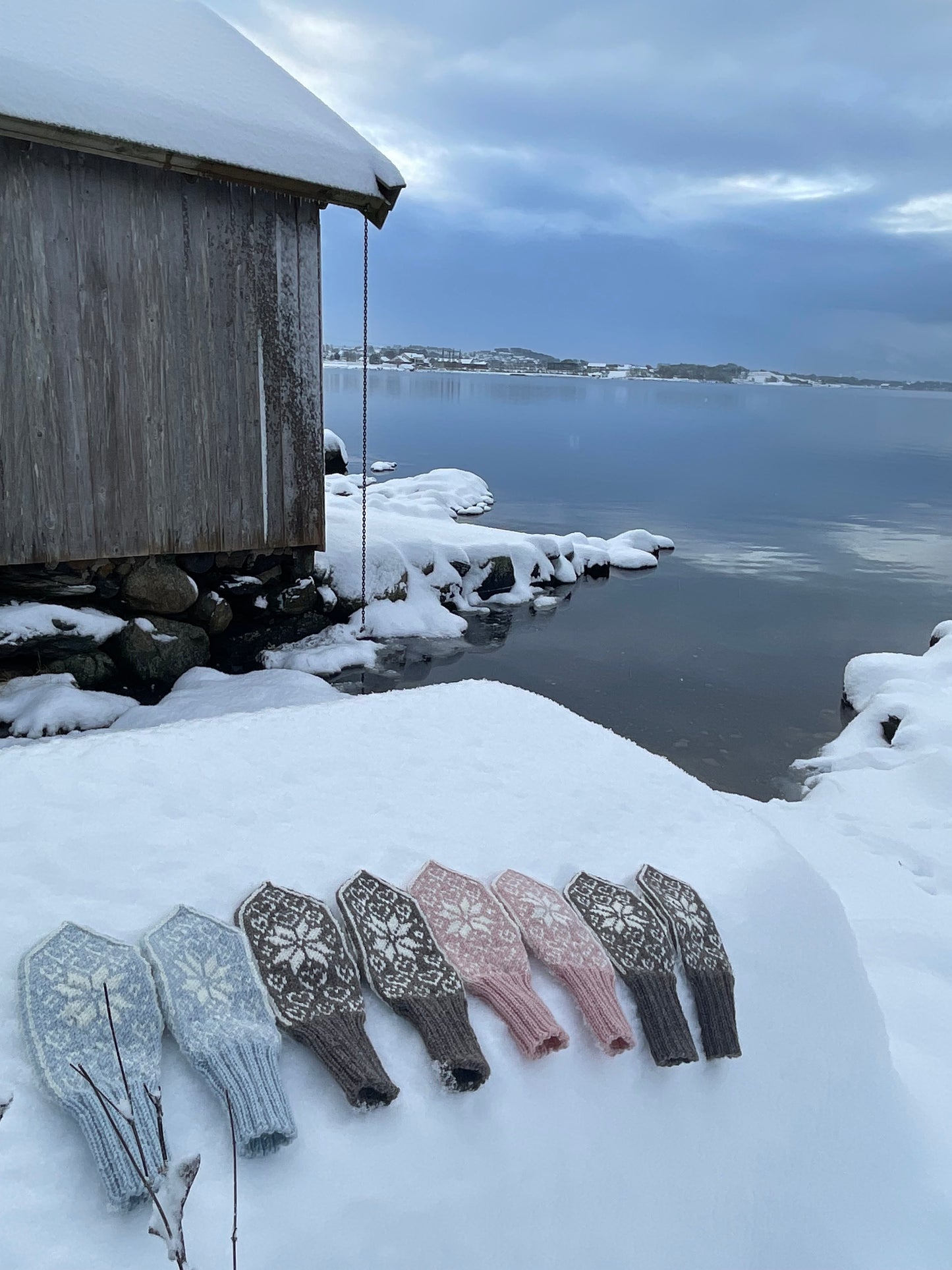 I Love You Heart Mitten Adult