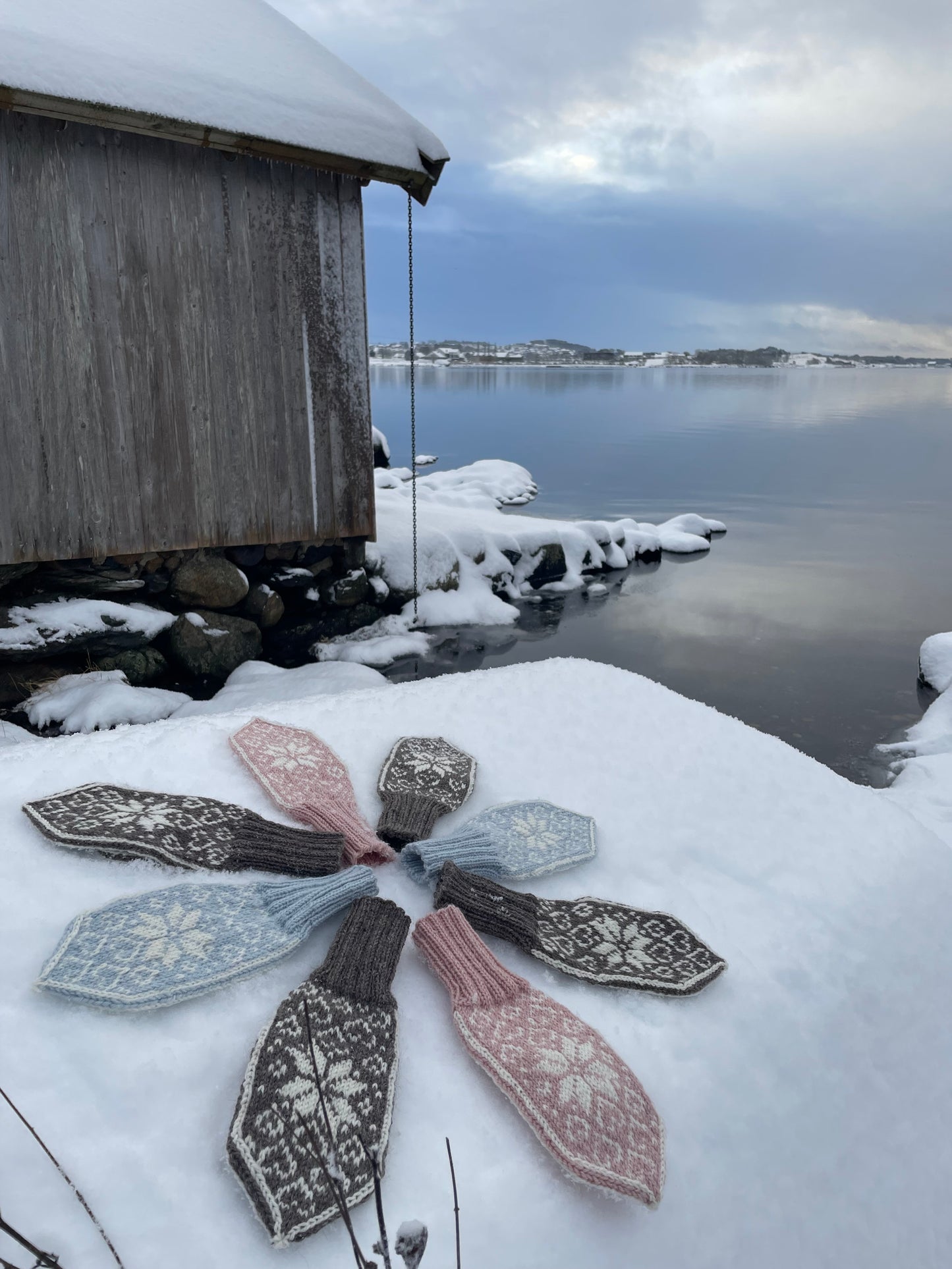 I Love You Heart Mitten Adult