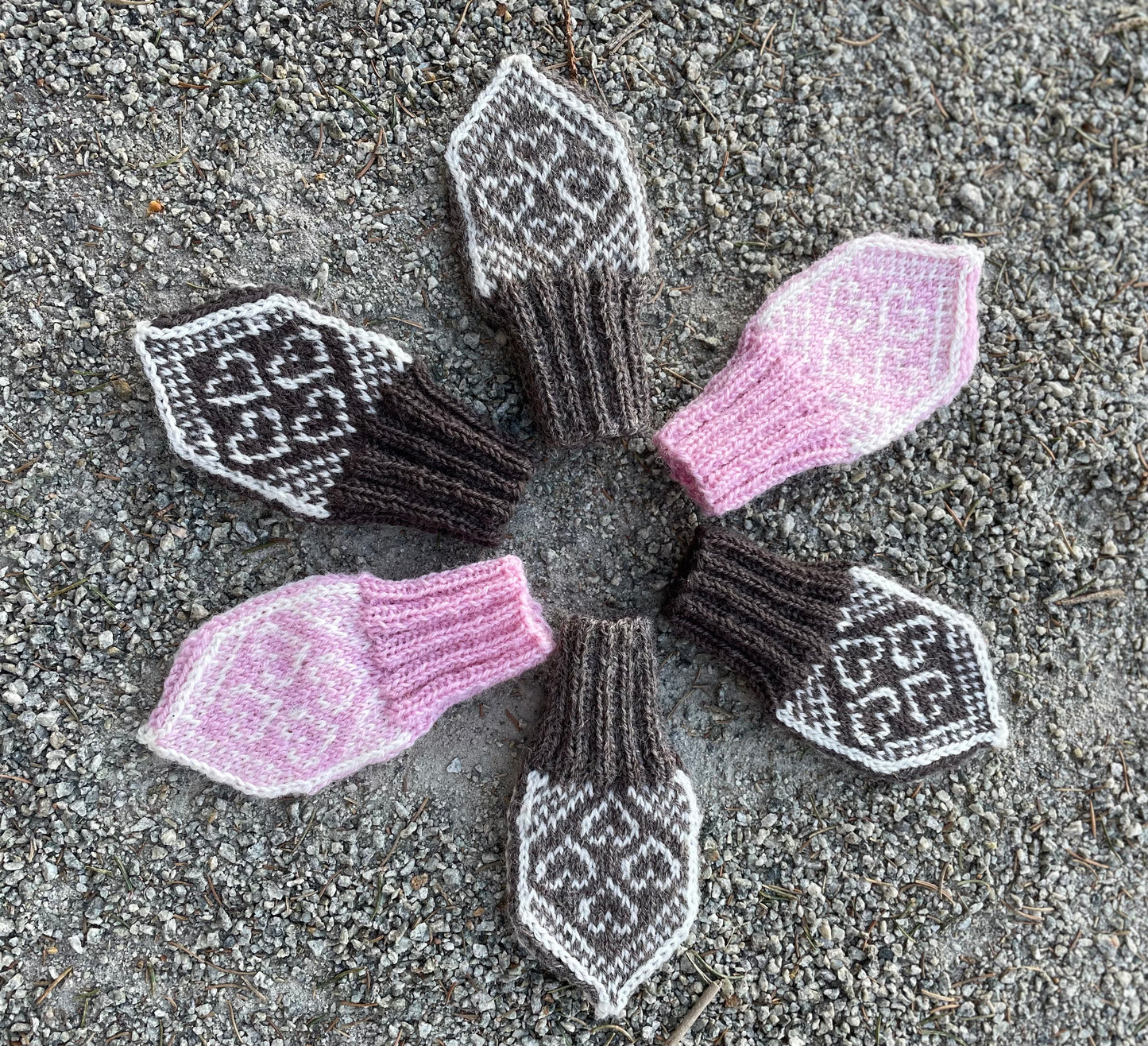 I Love You Heart mittens baby 0-12 months